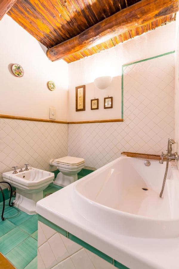 Residenza Capano Charming House By Napoliapartments Экстерьер фото